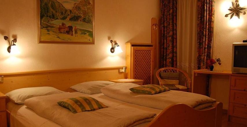 Albergo Genziana Сан-Виджилио-ди-Мареббе Номер фото